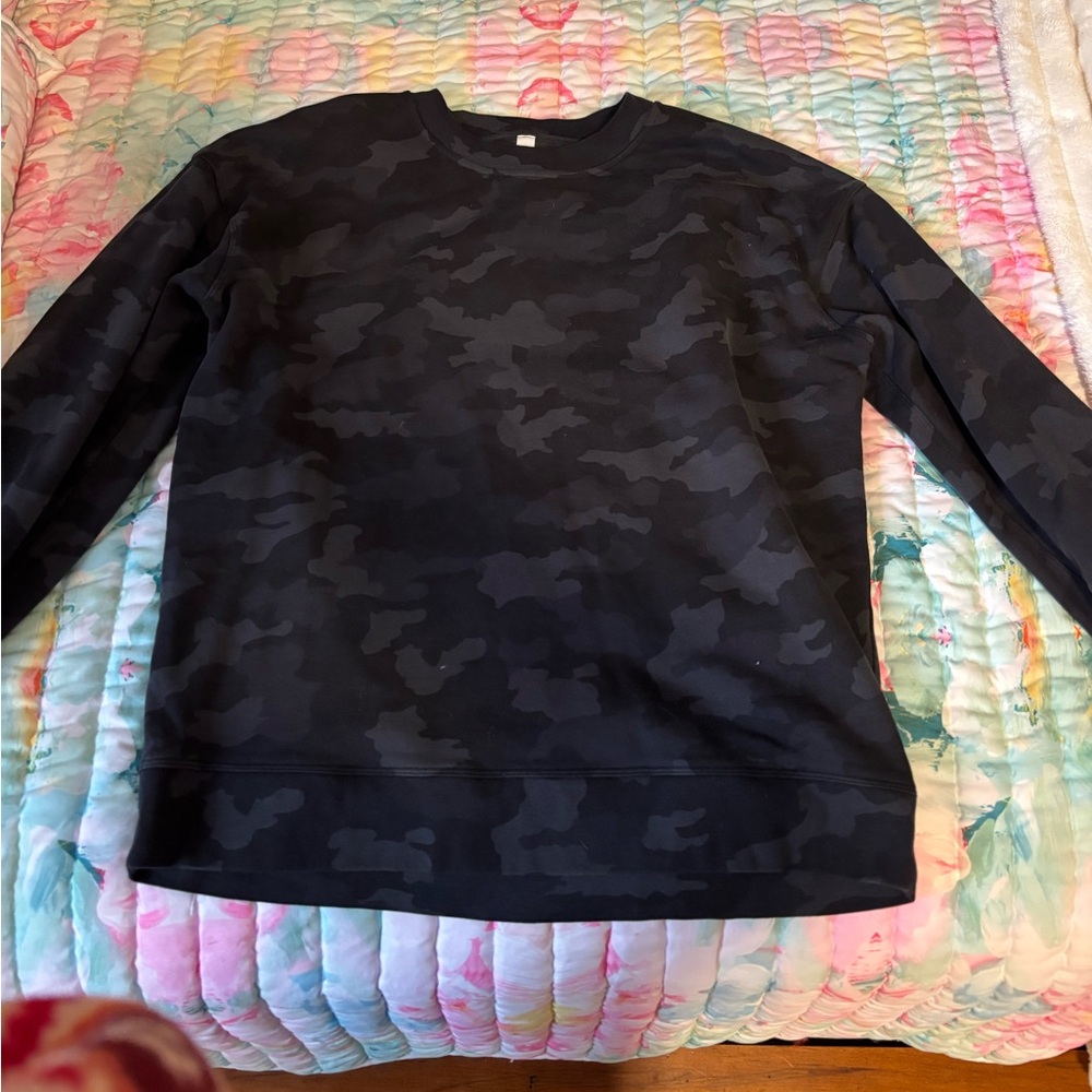 Lululemon crewneck